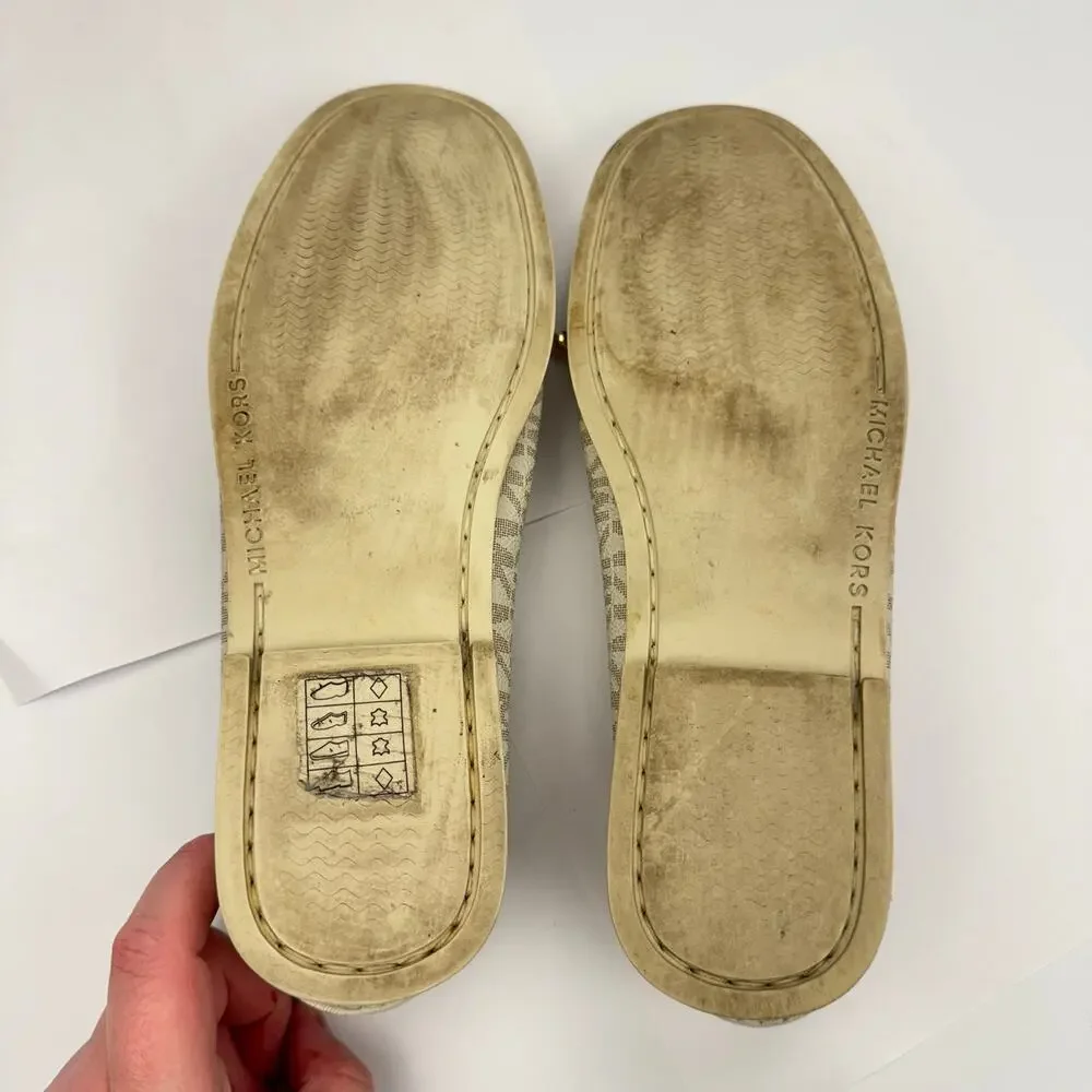 MK Michael Michael Kors Cream Logo Print Bow Moccasins Loafers Flats 7.5 Preppy - Picture 5 of 13
